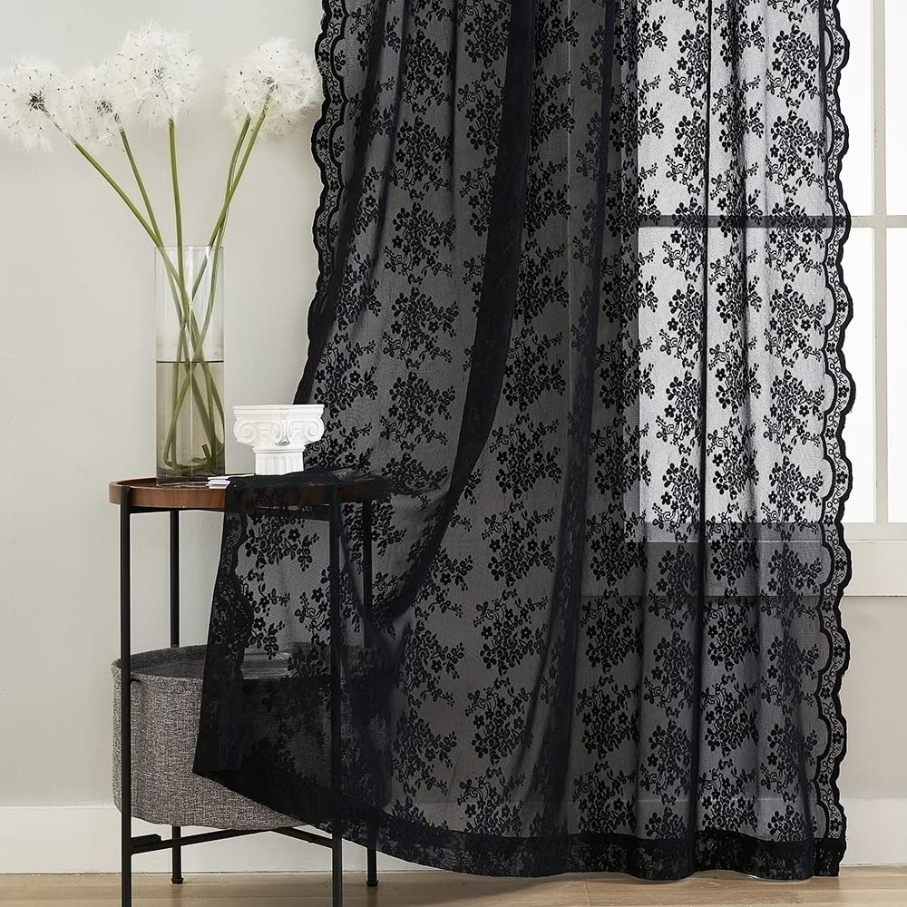 YJ YANJUN two-panel set displayed in a stylish living space