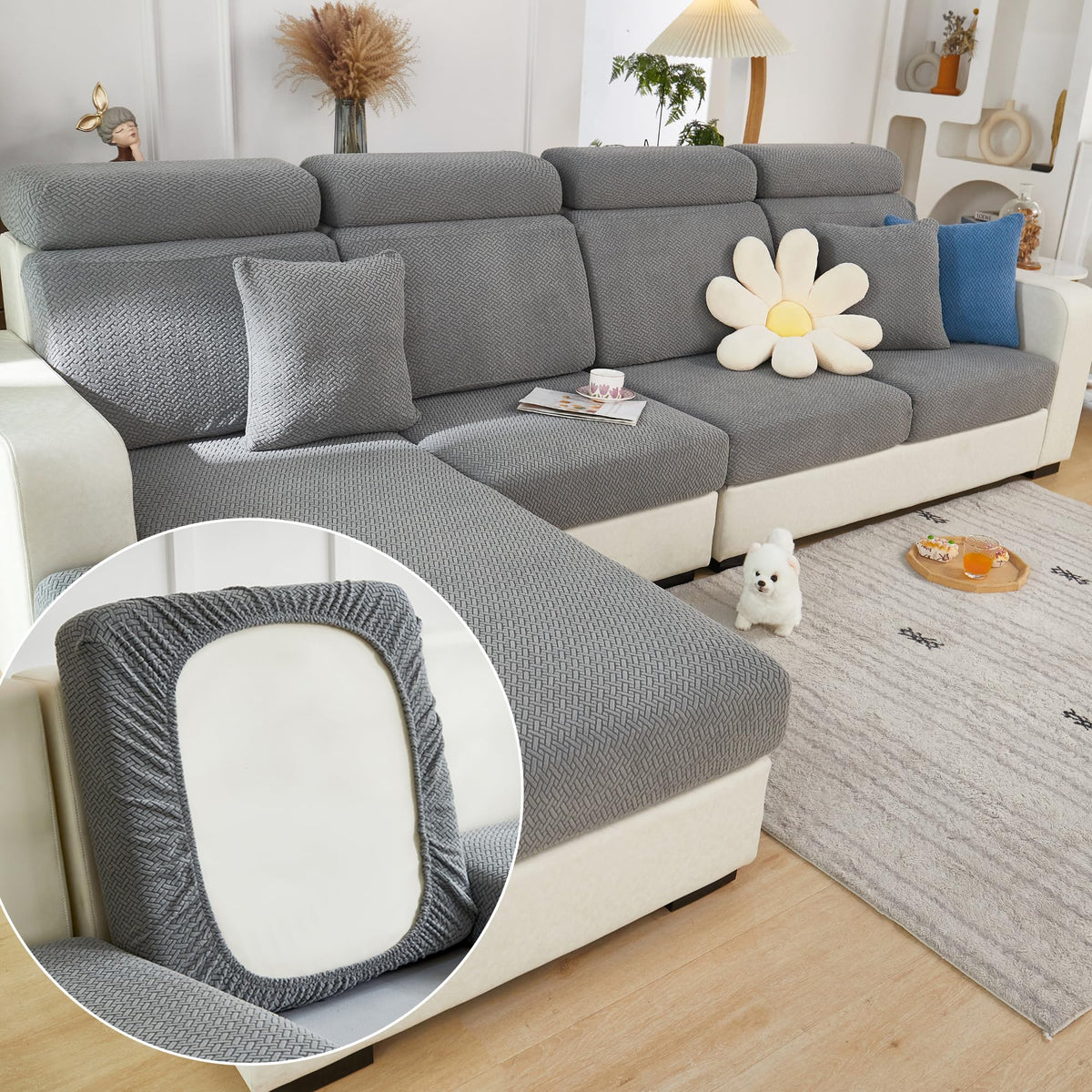 Yoovat 360° protection for sofa cushions, guarding against stains and pet hair.