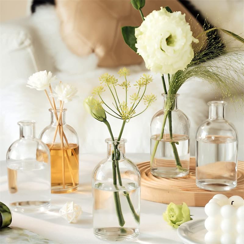 YOUEON wedding table centerpiece idea with multiple vases