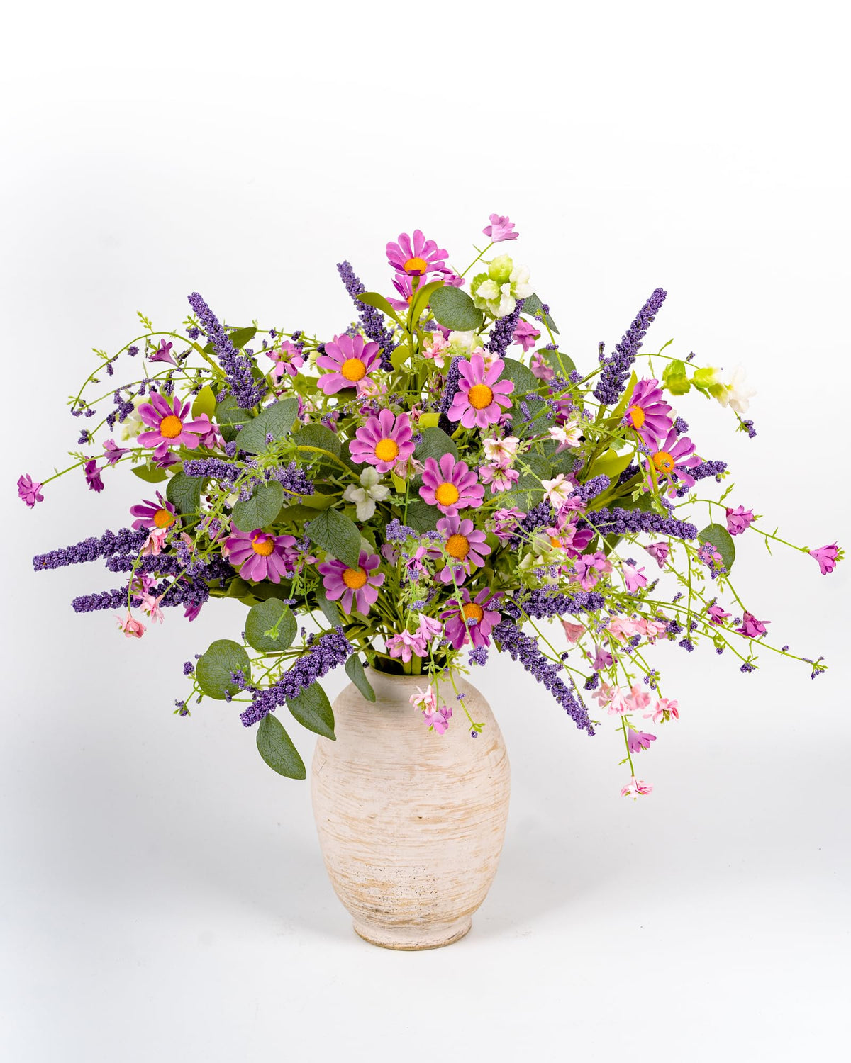 YUGALI artificial daisies and lavender bouquet showcases lifelike petals for year-round décor.