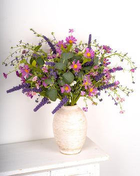 YUGALI silver-dollar eucalyptus leaves bouquet adds graceful greenery without care.