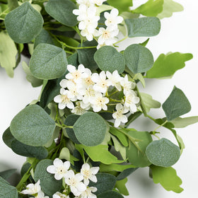 YUGALI wedding and gift decor-ready wreath for ceremonies or housewarmings.