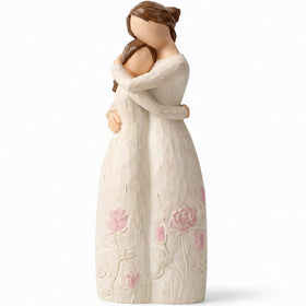 Yuideary mother-daughter hug figurine on display highlighting a loving bond.