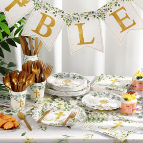 Yungyan green and gold napkins for elegant dining