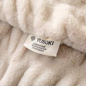 YUSOKI cozy gift-ready throw for home, office, or car.