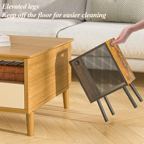 Yuyetuyo dual-side handle trash bin for easy moving and positioning.