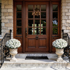 YXZZWL receipt-stem adjustment helps create plump lifelike arrangements.