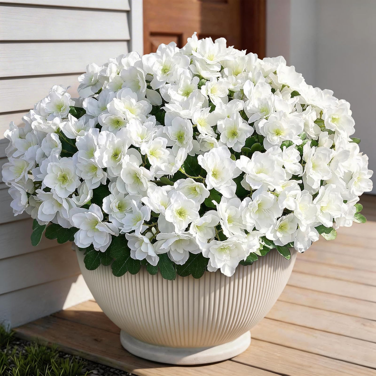 YXZZWL outdoor silk azalea close-up showing waterproof petals