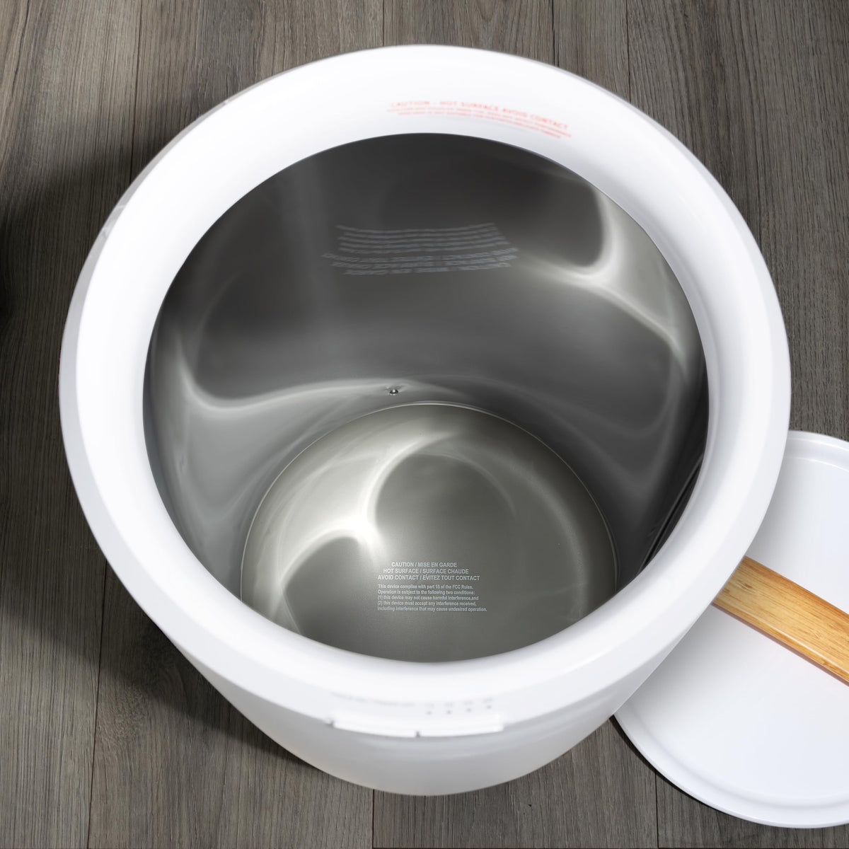 Zadro towel warmer bucket safety design, anti-corrosion stainless tub details.