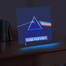 ZEDKEHO record holder makes a thoughtful gift for music lovers, blending form and function.