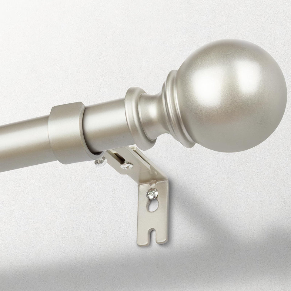 Zeerobee curtain rod 66-120 inch fits a wide range of windows.