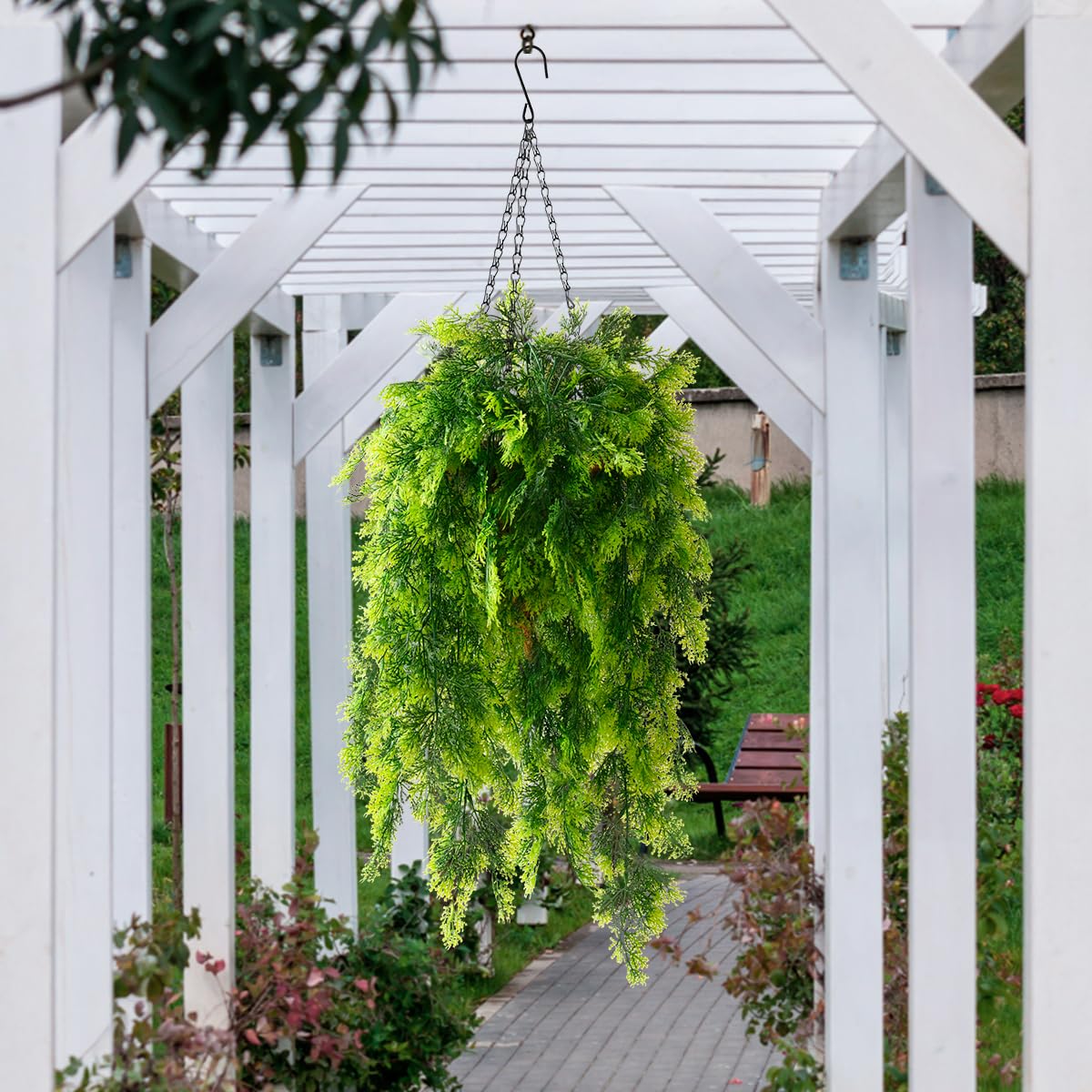 ZFProcess lifelike leaves add tropical vibe to balcony or yard