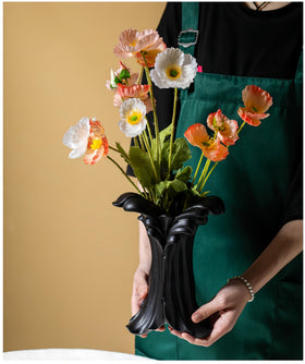 ZgdLScyF durable fired ceramic vase suitable for fresh or dried flowers.