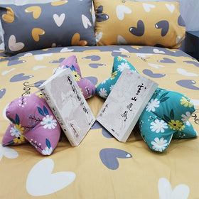 ZHIWEIKJ vacuum-packed pillow remains compact until you unwrap.