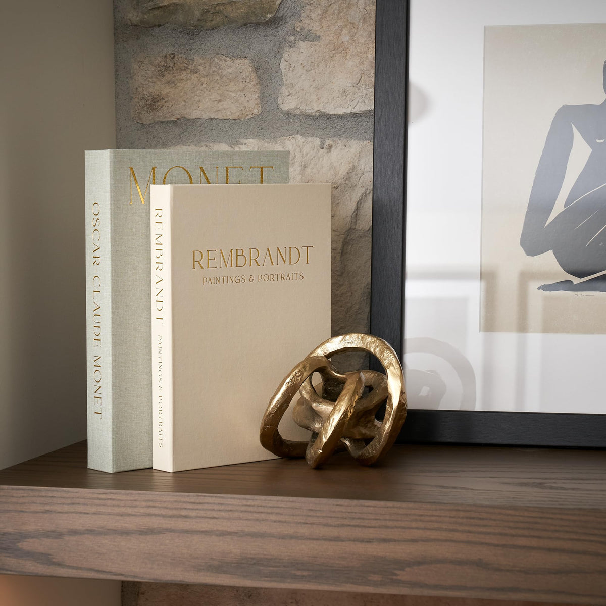 ZICOTO two-size arrangement adds depth and realism to shelves.