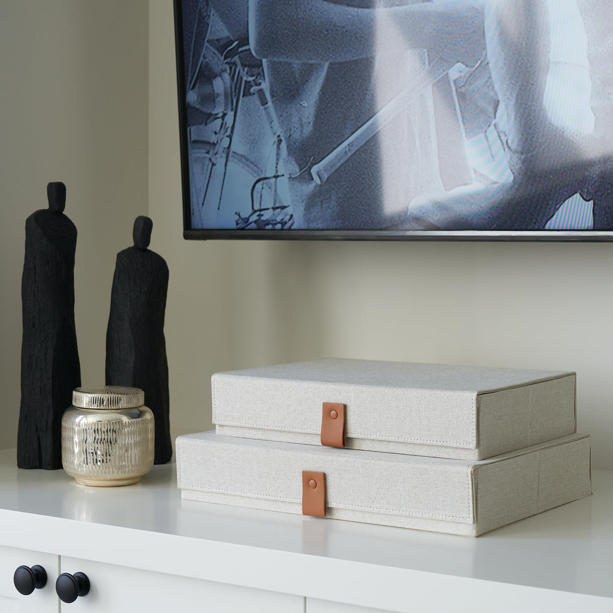 ZICOTO flip-over lid keeps contents dust-free and accessible.