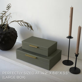 ZICOTO velvet interior closeup protects photos and memories