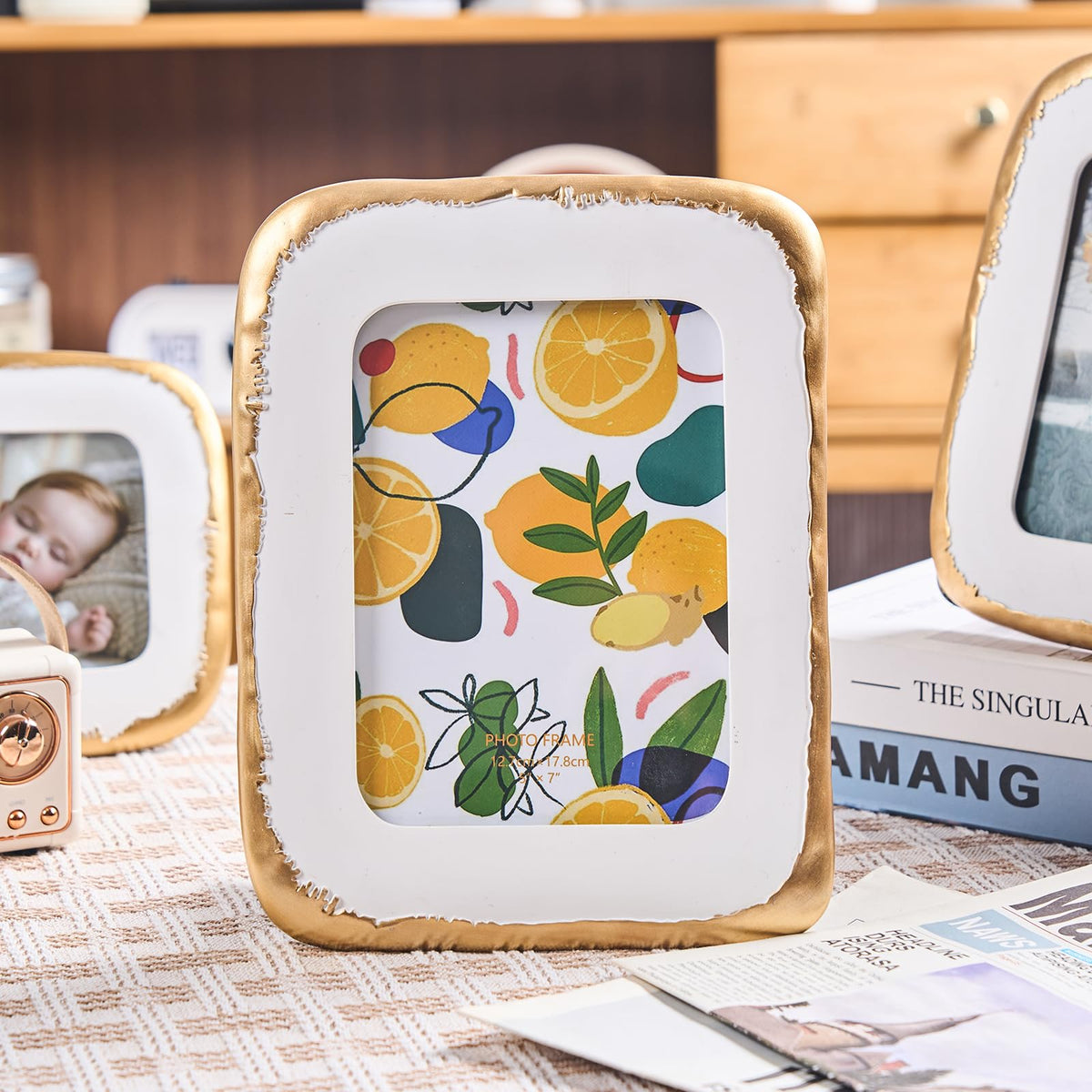 ZIHARA frame shows velvet easel and hooks for flexible display options.