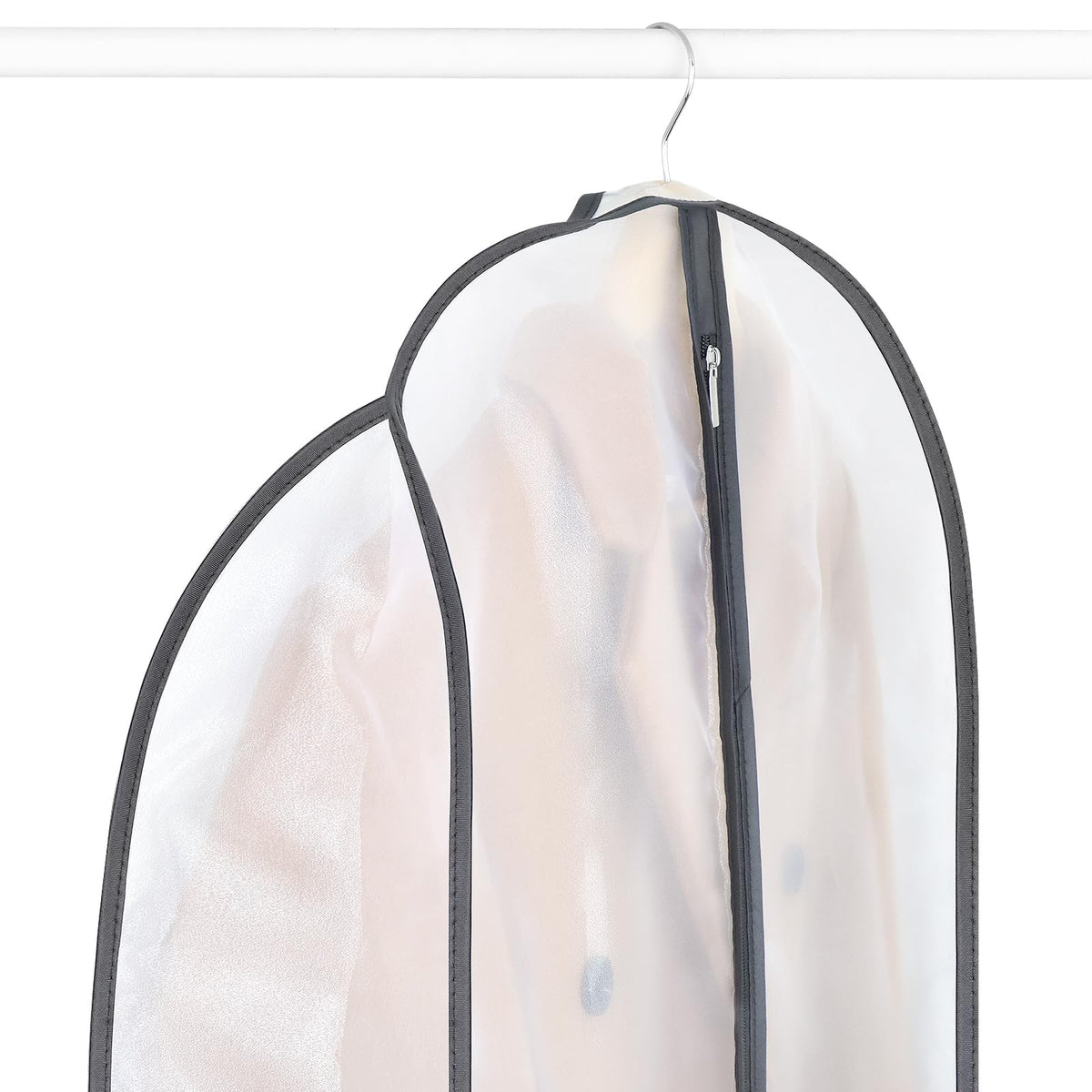 Zilink mink coat storage bag features a smooth zipper for easy access.