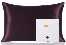 ZIMASILK pillowcase close-up shows luxurious mulberry silk texture for smooth skin and hair