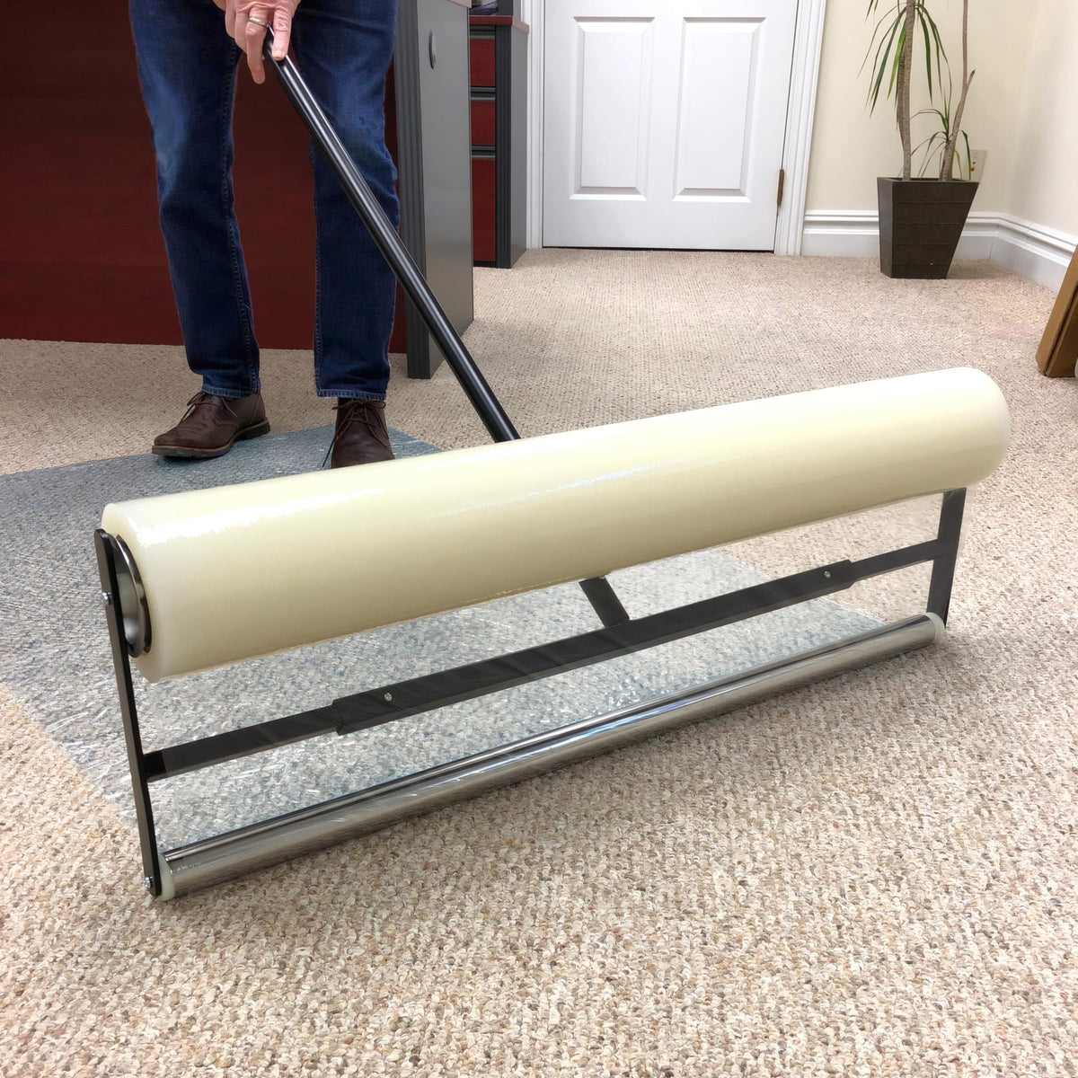 ZIP-UP small-core roll fits tight spaces for precise protection
