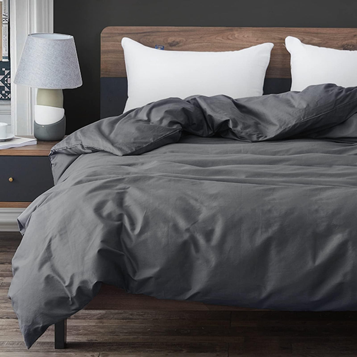 ZonLi duvet cover is machine washable for easy care.