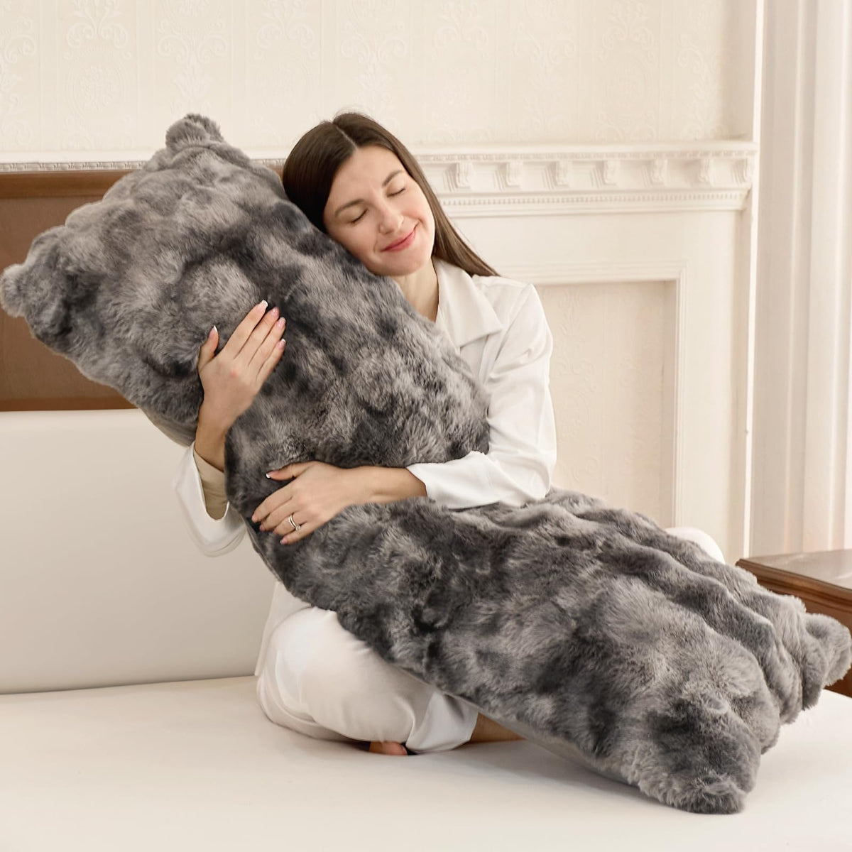 ZonLi fluffy body pillow in fuzzy faux rabbit fur for luxurious comfort.