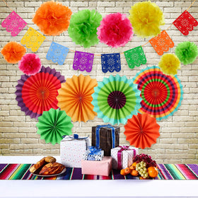 Zonon outdoor party decor elevates patios with vibrant accents.