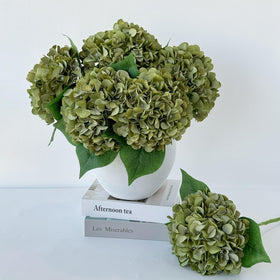 ZYTUYO silk green hydrangea bundle adds lifelike color for indoor décor.