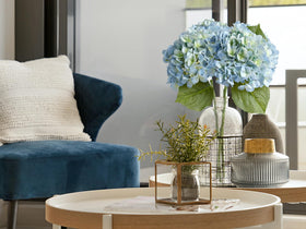 ZYTUYO full arrangement of artificial hydrangea bouquet on display