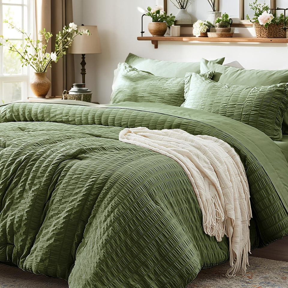 Zzlpp king-size olive-green seersucker comforter for all-season warmth